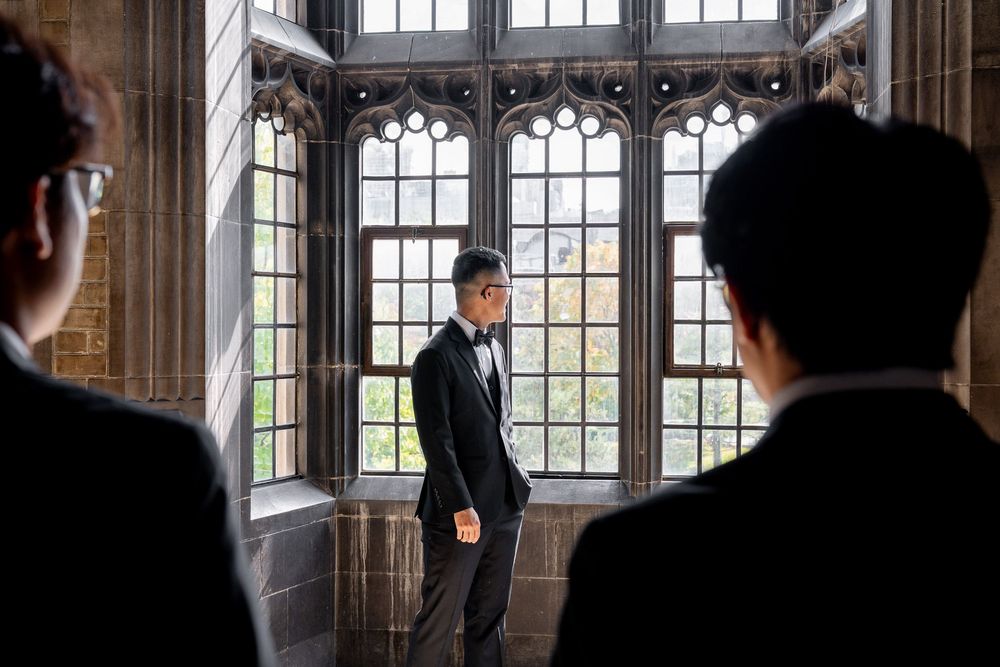 groom photo ideas at hart house toronto