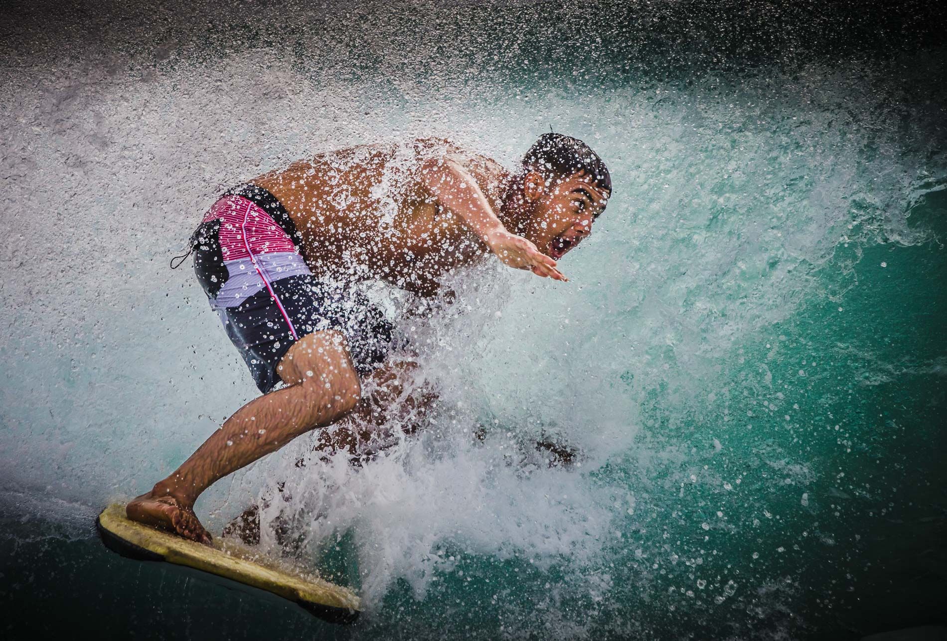 Hawaii, Oahu, Sandy Beach, Wave surfing, Bellyboarding, Shorebreak, Bodyboarding, Bodysurfing
