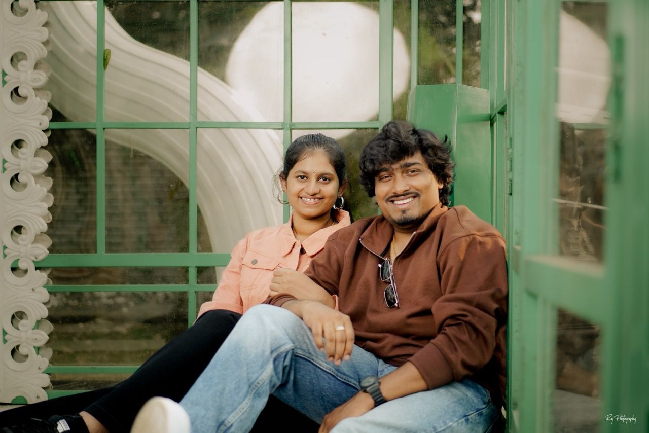 book couple photoshoot Vizag