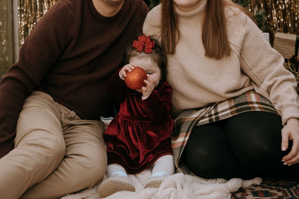 family photoshoot outfit ideas
what to wear for family photos
family photo outfits
Scotland family photography
family portrait outfit