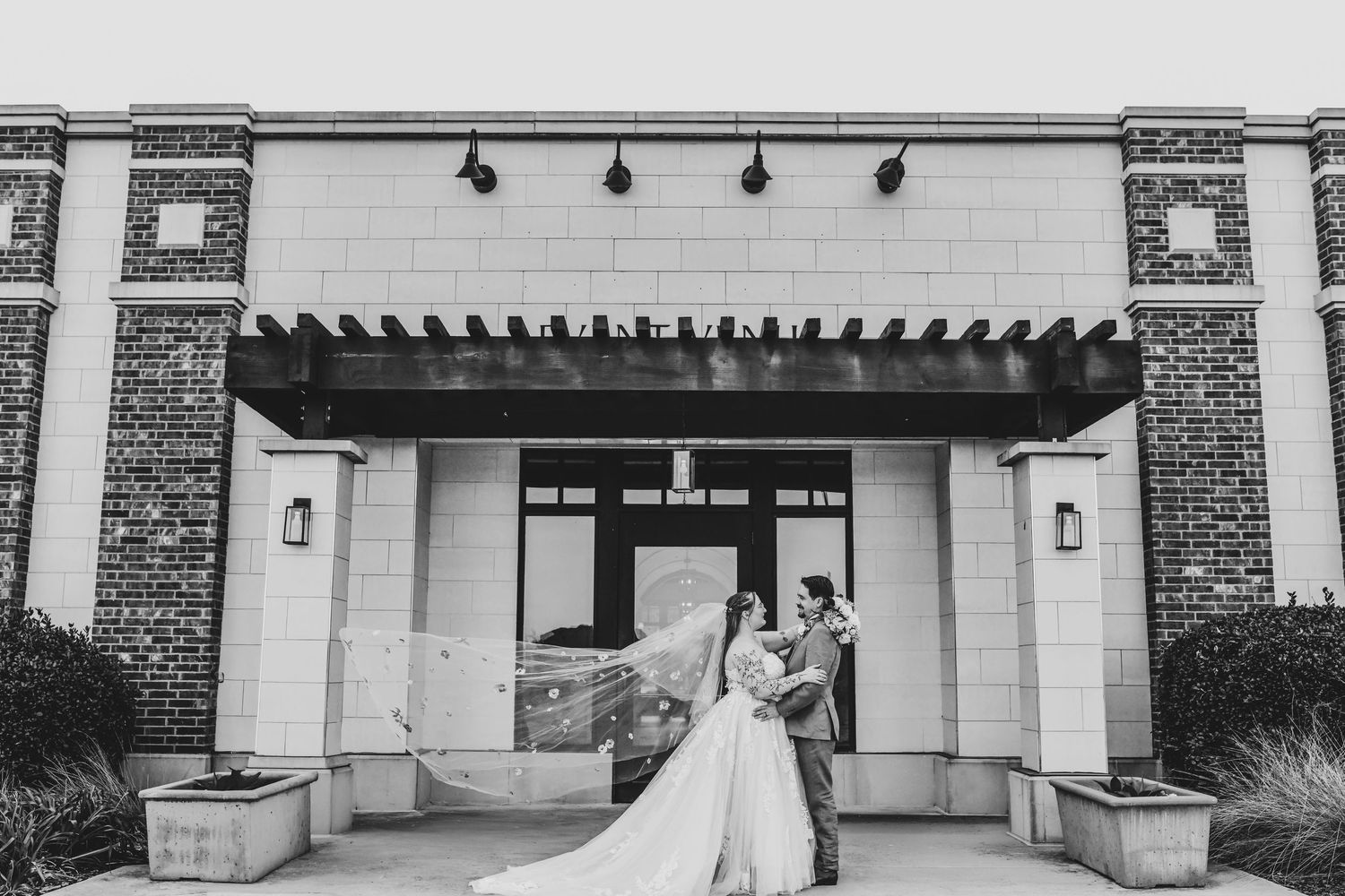 Modern winter wedding ceremony at The Dalmore Event Venue in Fort Worth