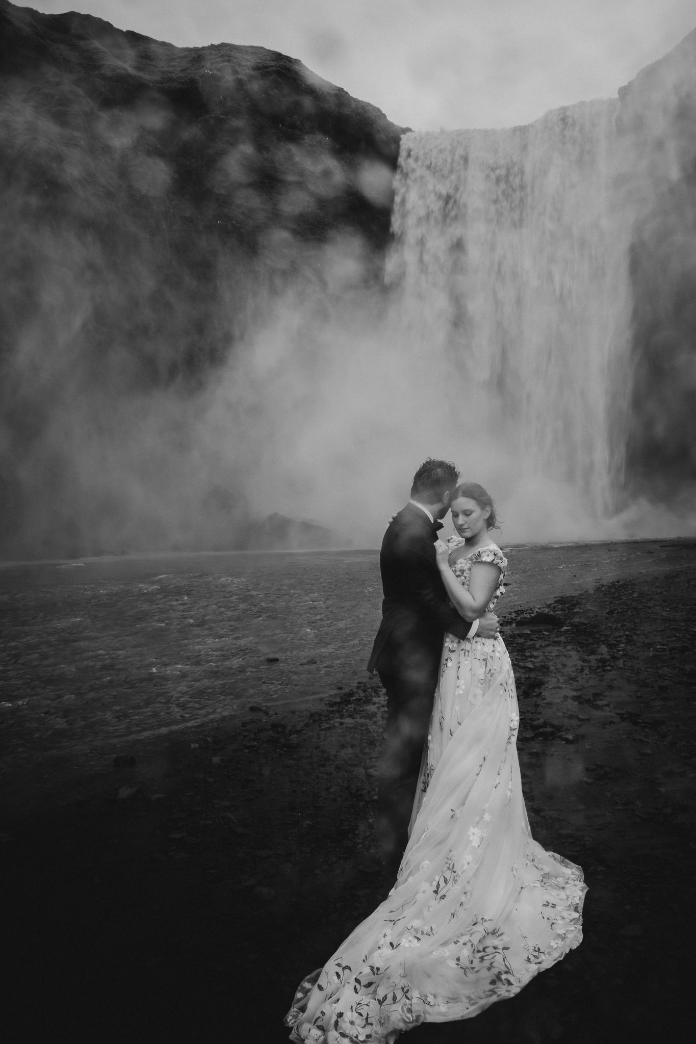 Iceland elopement photography