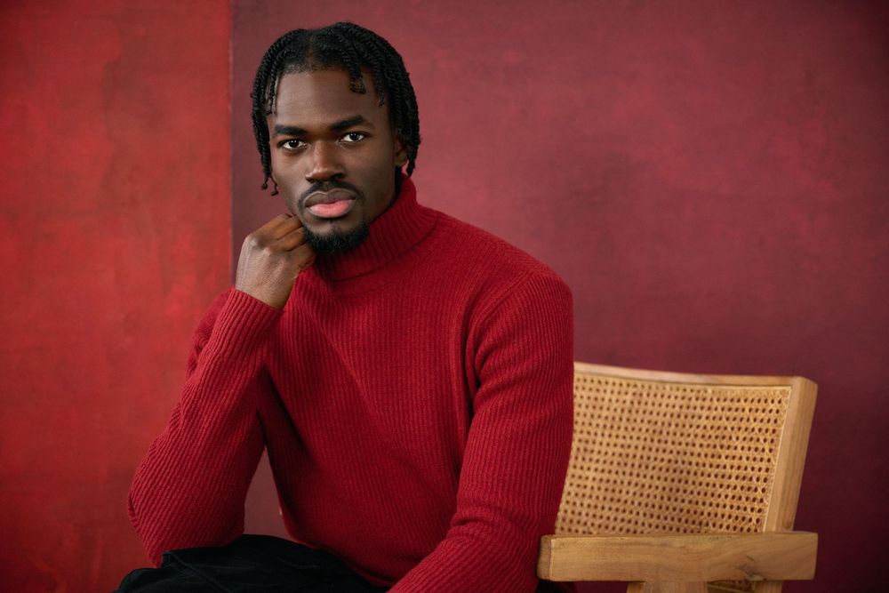 Headshot of actor Nathan Luwa