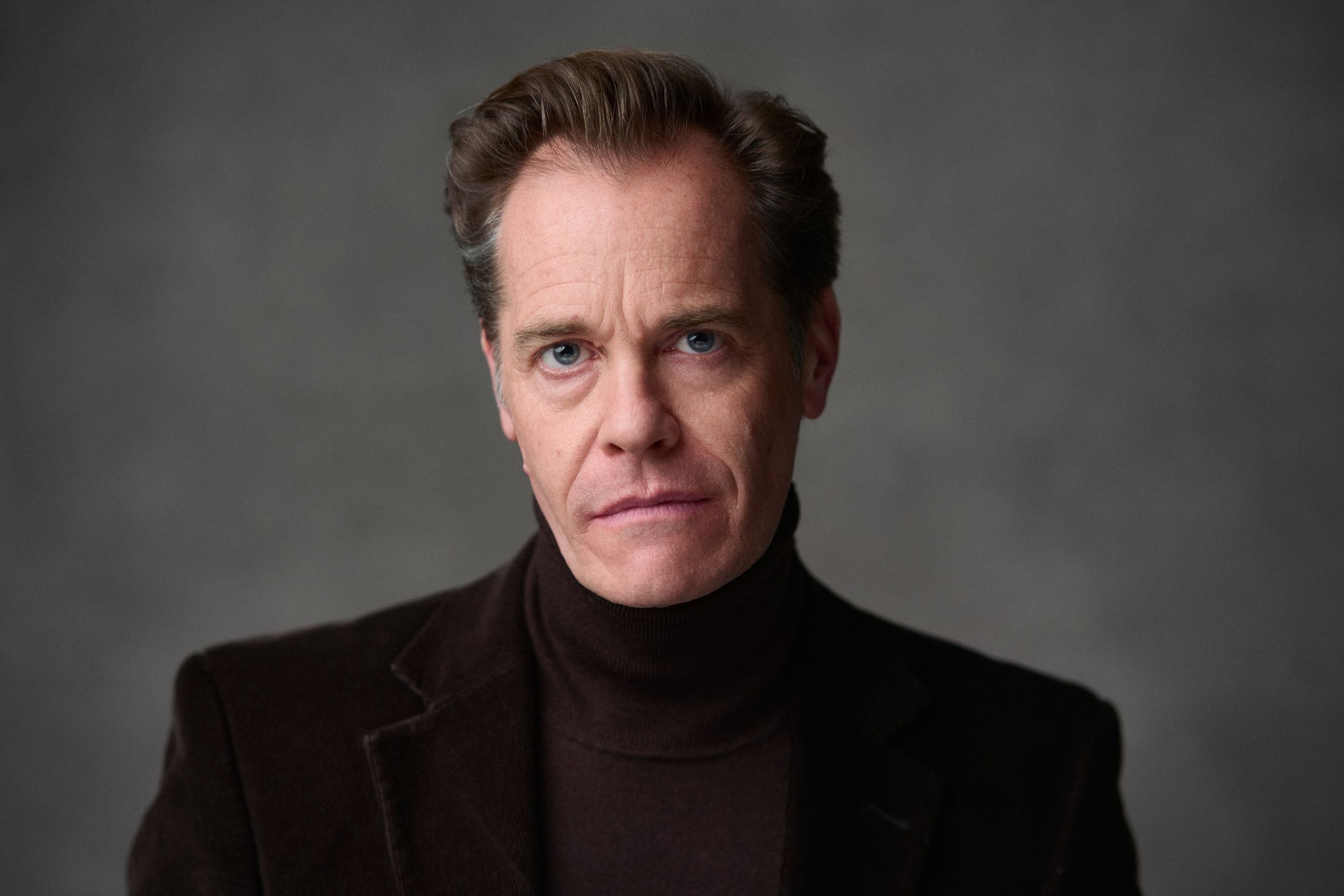 Authentic and natural actors headshot of actor Oliver Tims