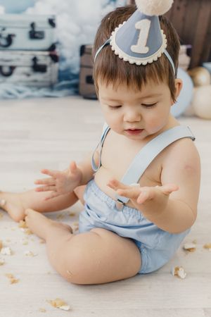 Amy Gray Photography | Newborn, Cake smash, Headshots, Couple, Children, maternity & Family Photographer in Ayr and Girvan