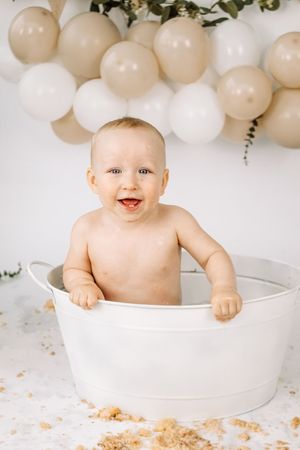 Amy Gray Photography | Newborn, Cake smash, Headshots, Couple, Children, maternity & Family Photographer in Ayr and Girvan