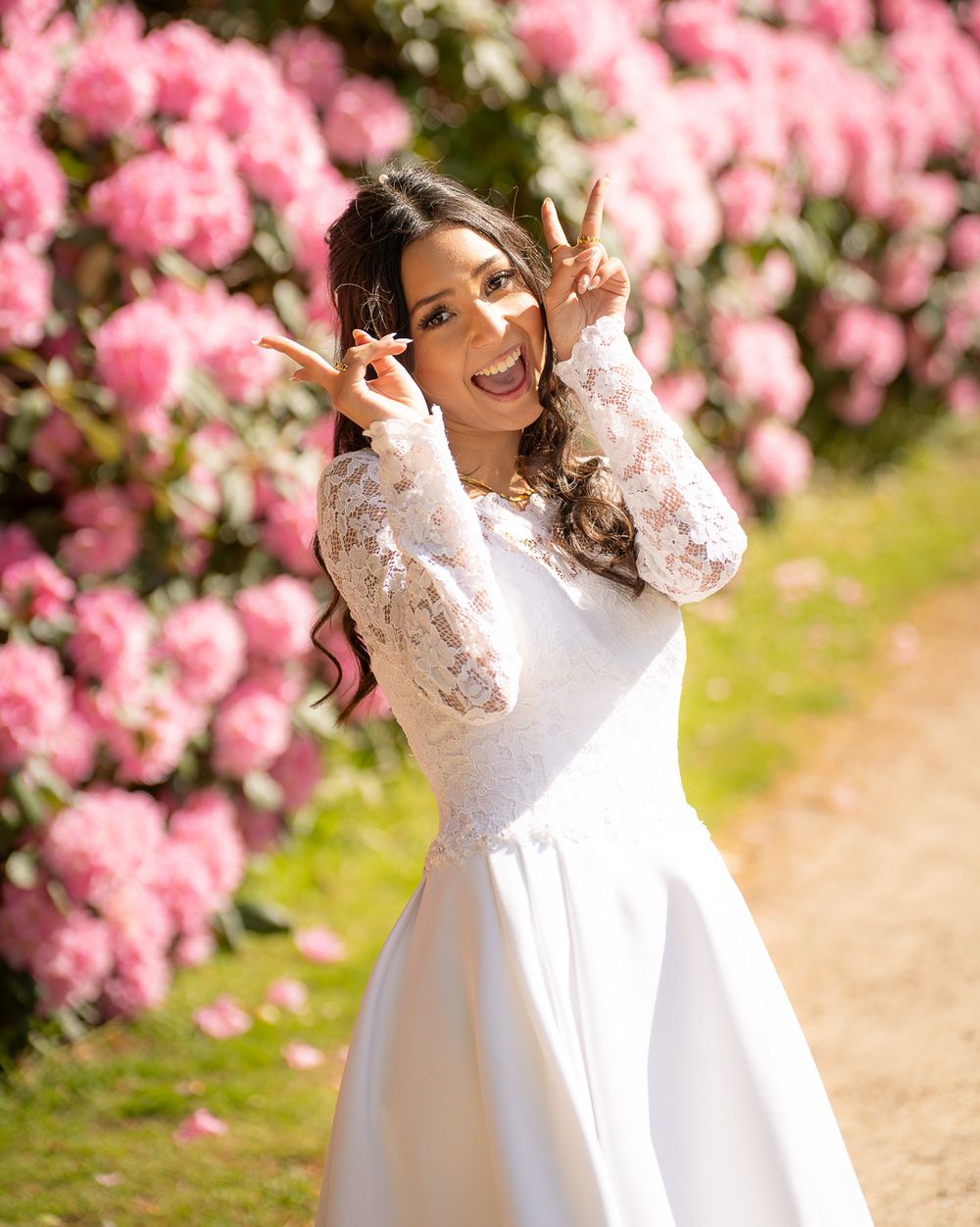 Bryllupsfotograf med hjertet først
Kristian Bast leverer elegante, ærlige og stemningsfyldte fotos, præcis som jeres dag føles Konfirmation