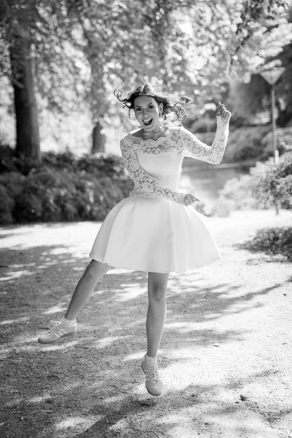 Bryllupsfotograf med hjertet først
Kristian Bast leverer elegante, ærlige og stemningsfyldte fotos, præcis som jeres dag føles Konfirmation