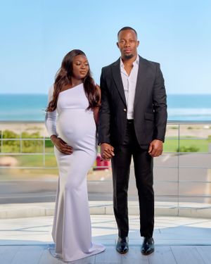 pregnant couple