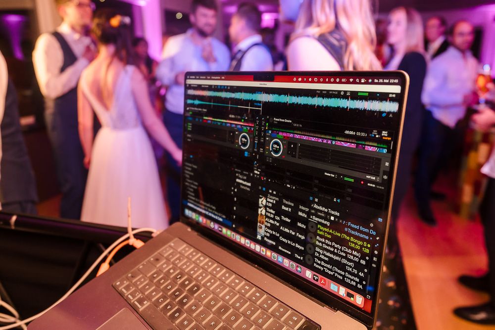 Hochzeitsparty mit DJ Ralf Esser im Haus am See in Aachen.