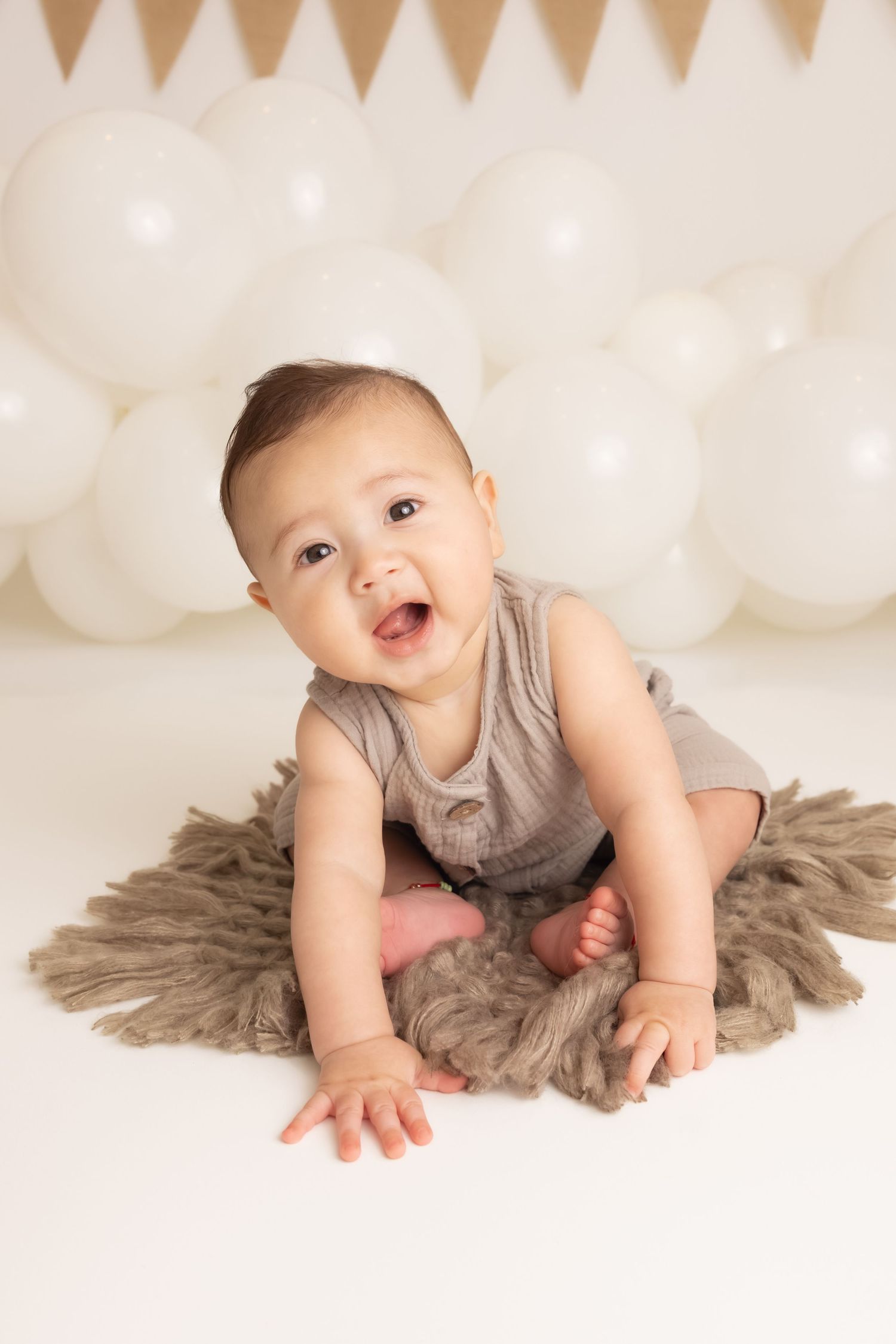 best Long Island baby photographer, Long Island sitter sessions, Long Island sitter photo shoot, best Nassau county baby photographer