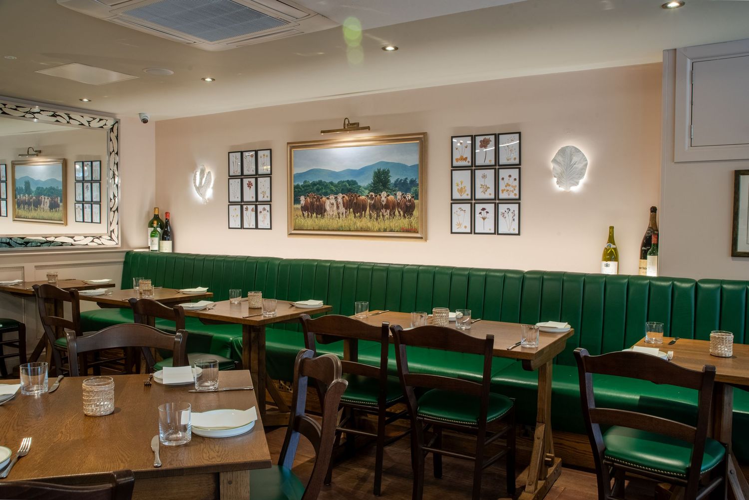 Interior image of Madresfield Butchers & Grill by Helen Yandell Food Photography as part of the Taste Worcestershire Influencer event 2025
