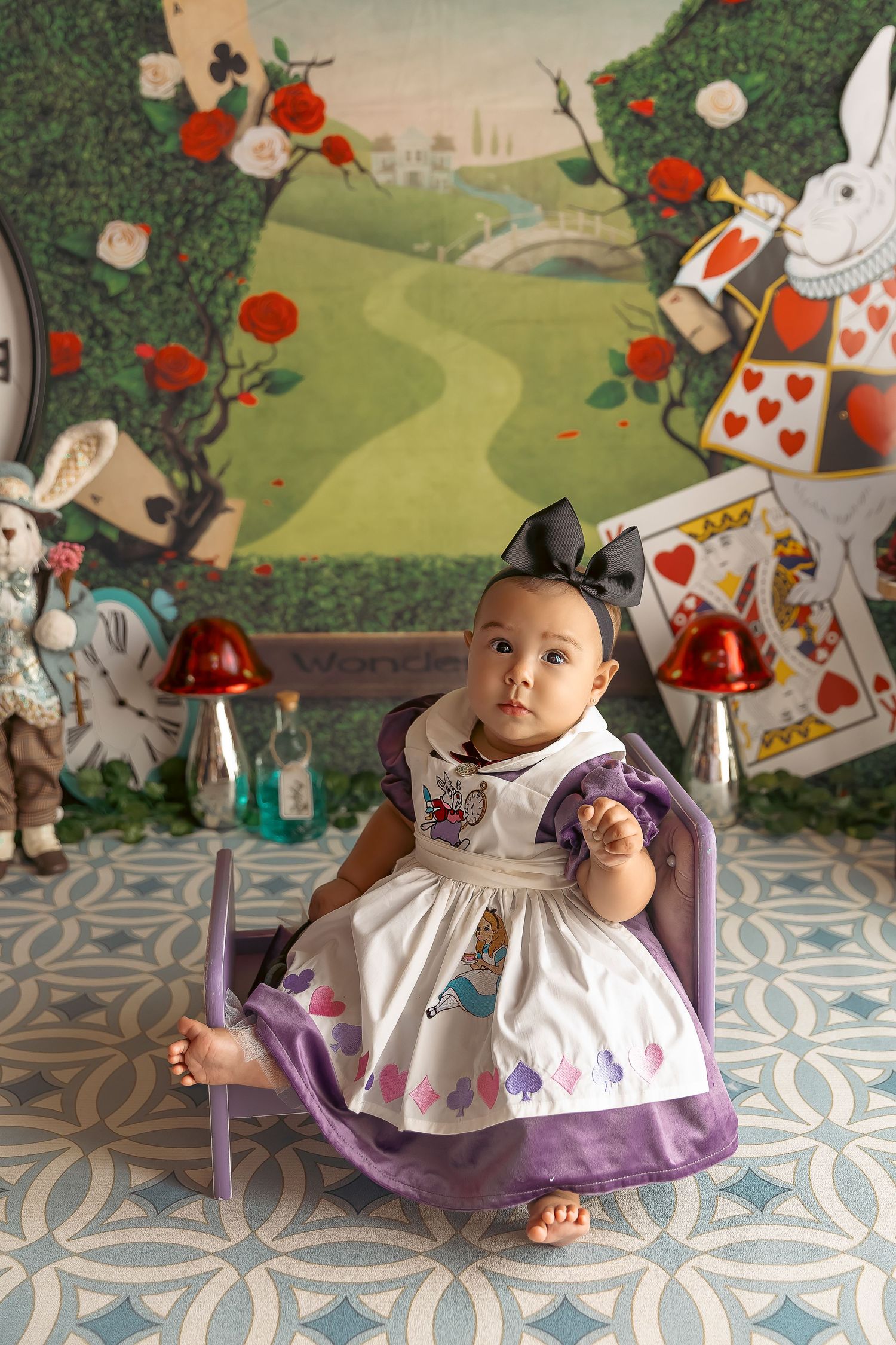 Fotografa de bebes en ponce Mini Sesiones de Alice in Wonderland Mad Tea Party
