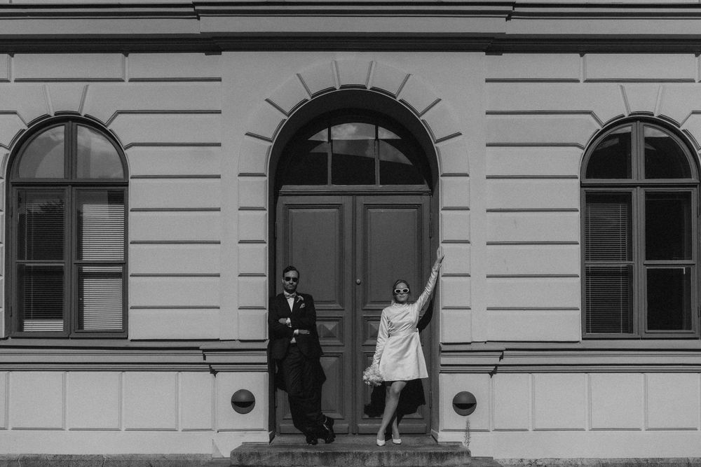 Dokumentaarinen hääkuva Helsingin keskustassa