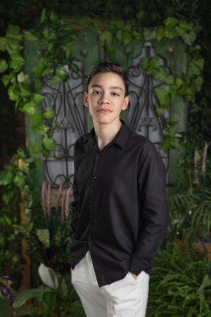 Portret absolvire elegant stil clasic Oradea