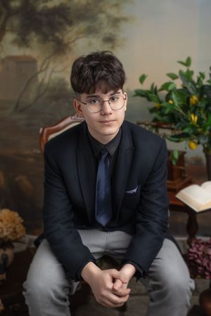 Portret absolvire elegant stil clasic Oradea