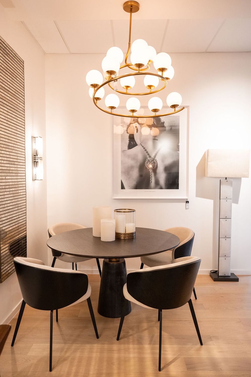 Kvalitetna interijerna fotografija za prezentaciju prostora u hotelima, apartmanima, poslovnim prostorima i dizajnerskim projektima.