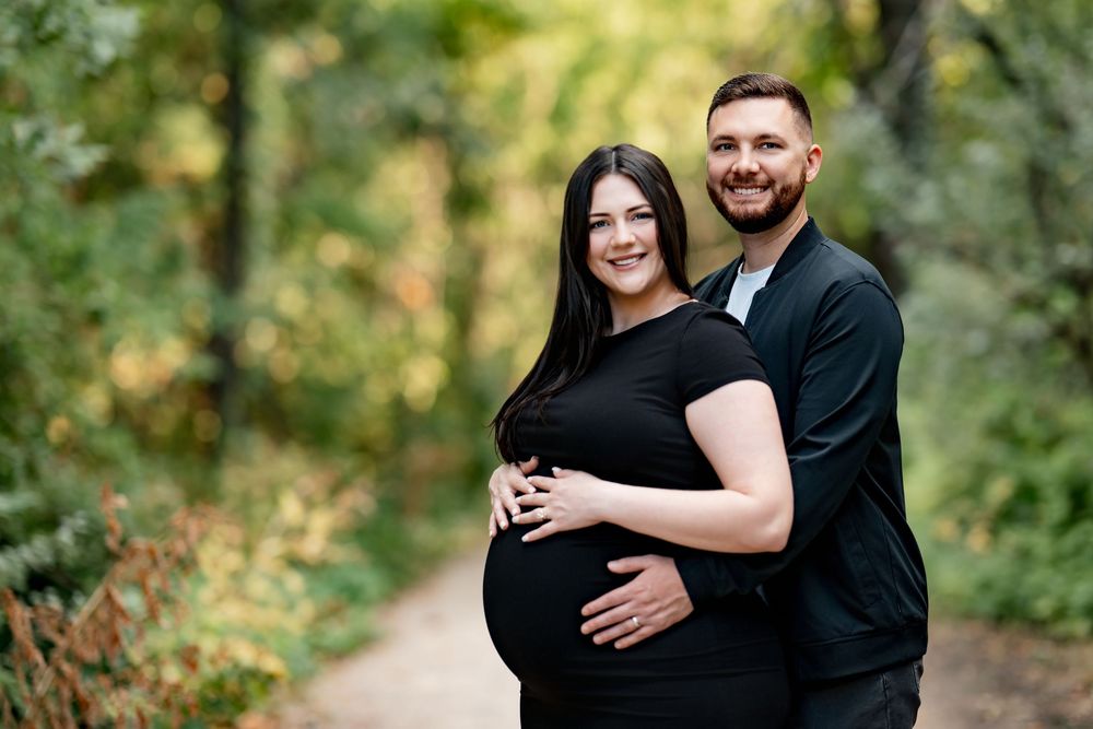 Fargo maternity photographer