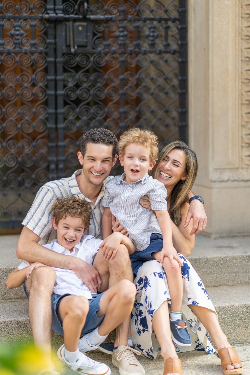 Family Portraits | Philadelphia Family Lifestyle Photographer | Washington Square | Philadelphia, PA