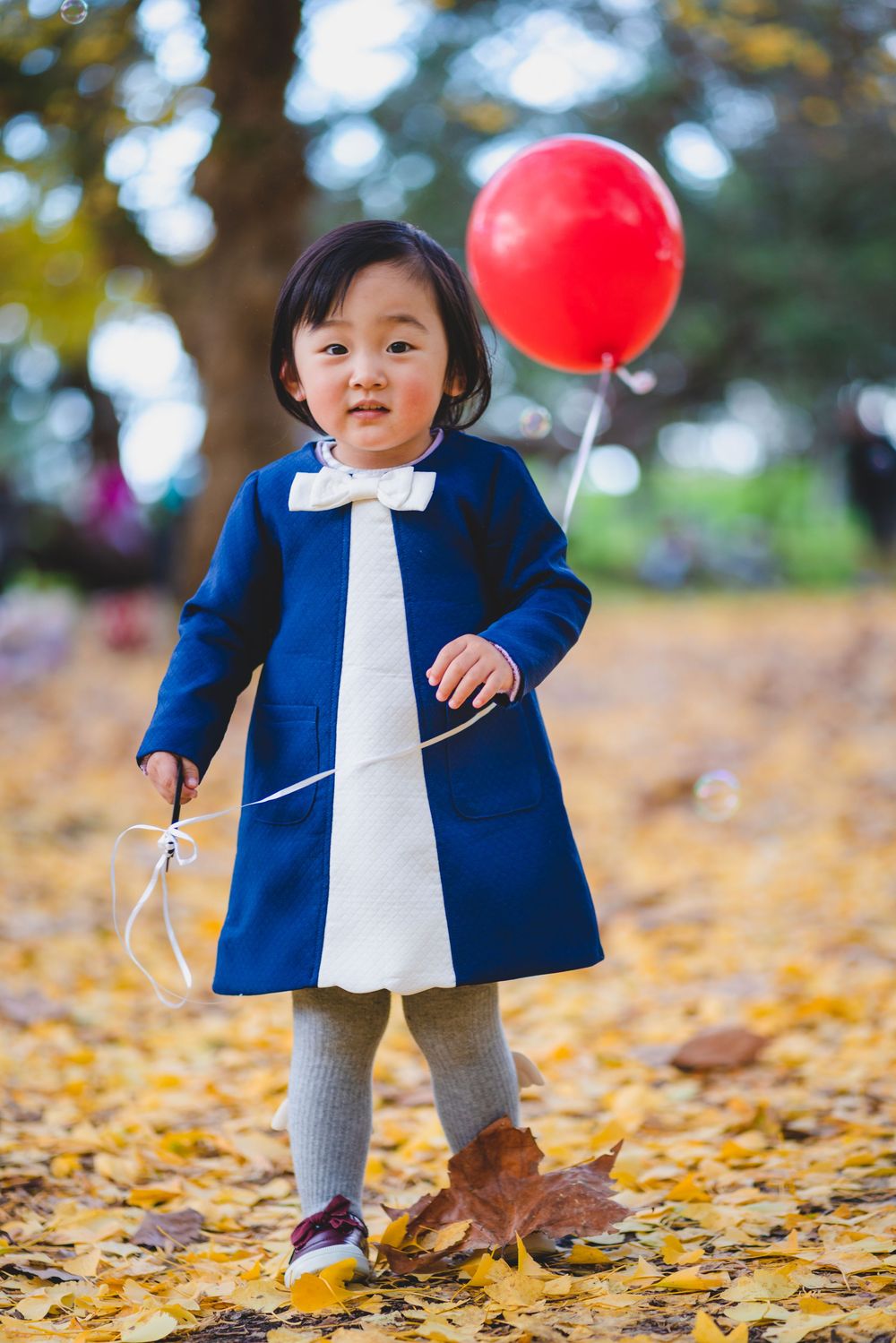Natural kids and family lifestyle photography at One Tree Hill, captured by an Auckland family photographer.