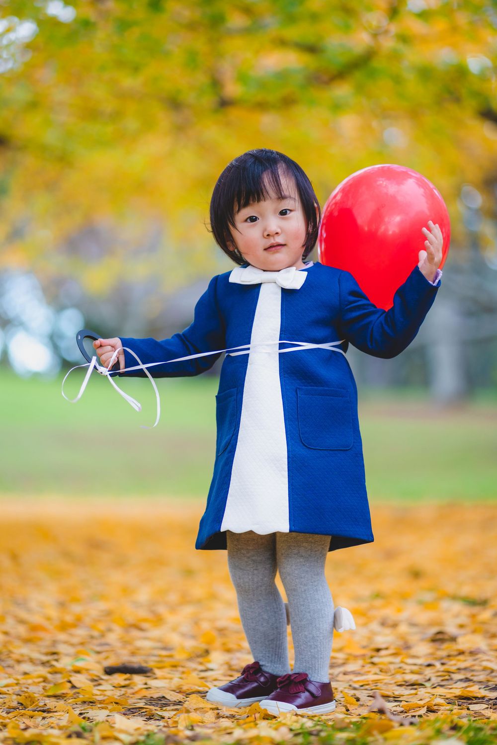 Natural kids and family lifestyle photography at One Tree Hill, captured by an Auckland family photographer.