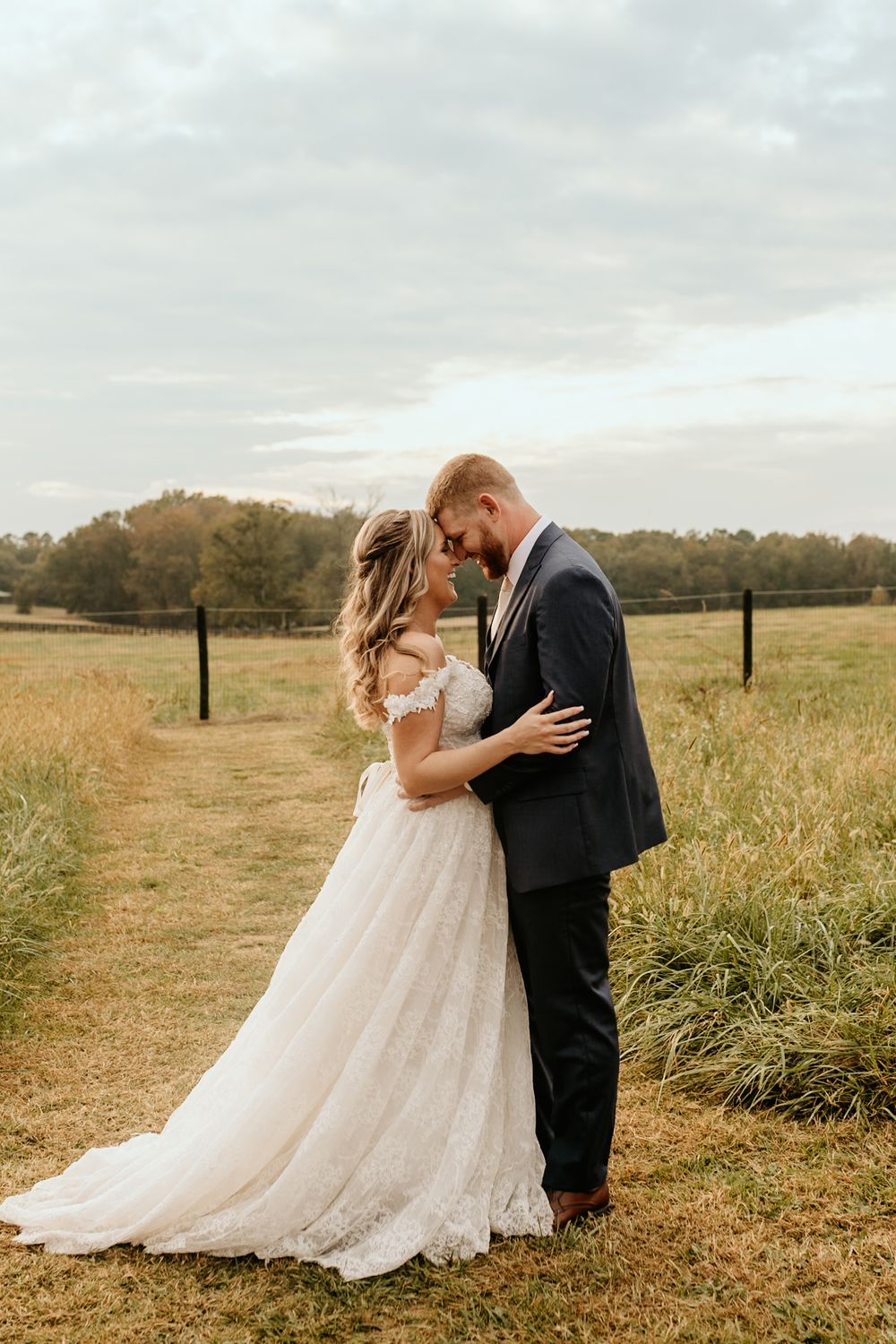 Photograph of bride and groom at Wild Daisy Farm in Molena, Georgia.