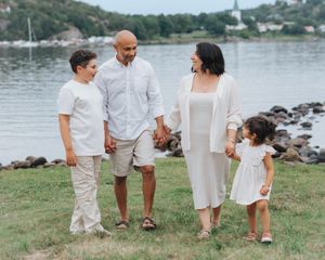 Familjefotografering vid havet