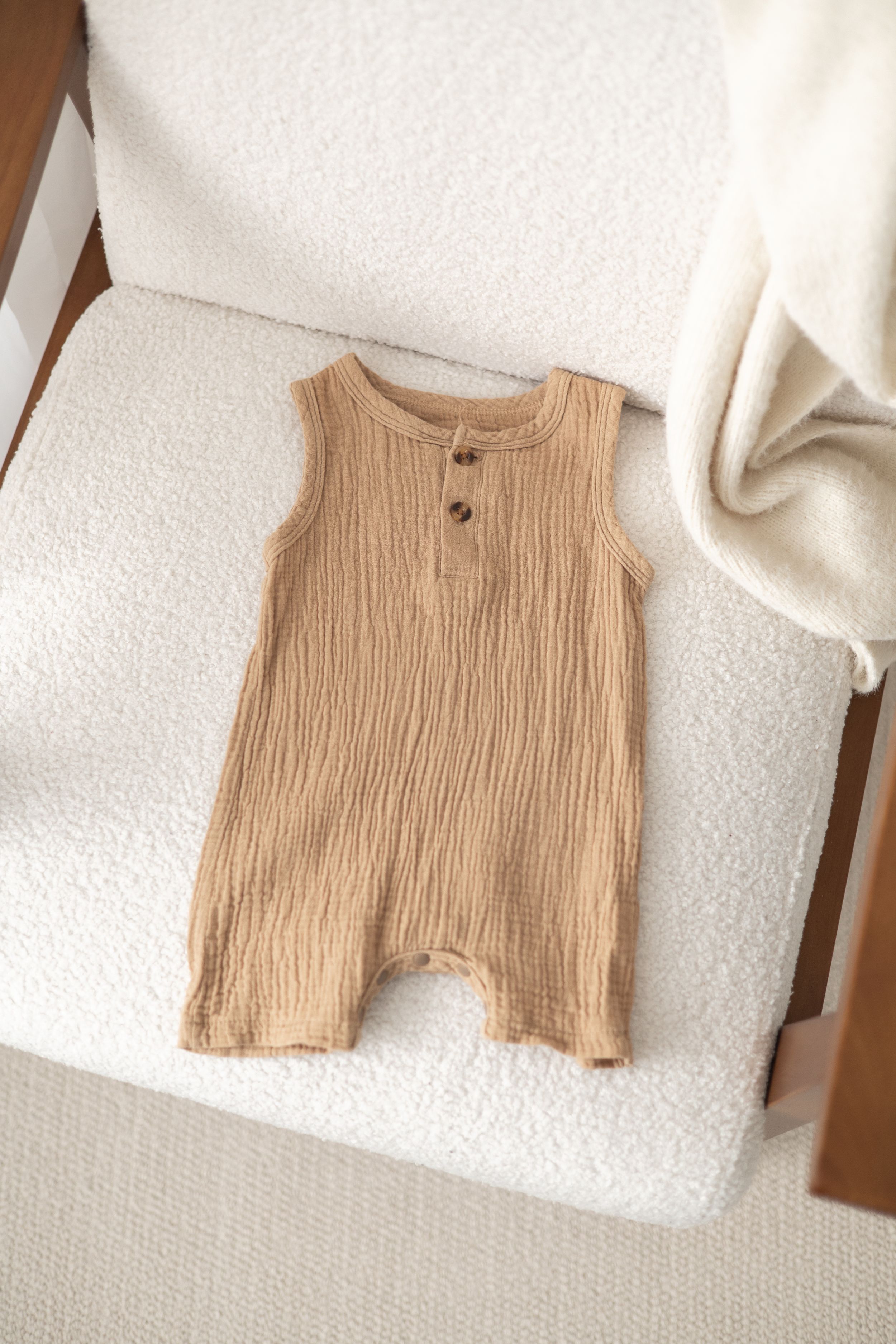first birthday photoshoot outfit Nottingham minimal baby clothing