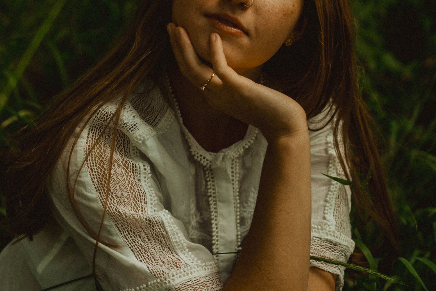 Whimsical senior portrait of a graduating senior at Kamiak Butte in Washington