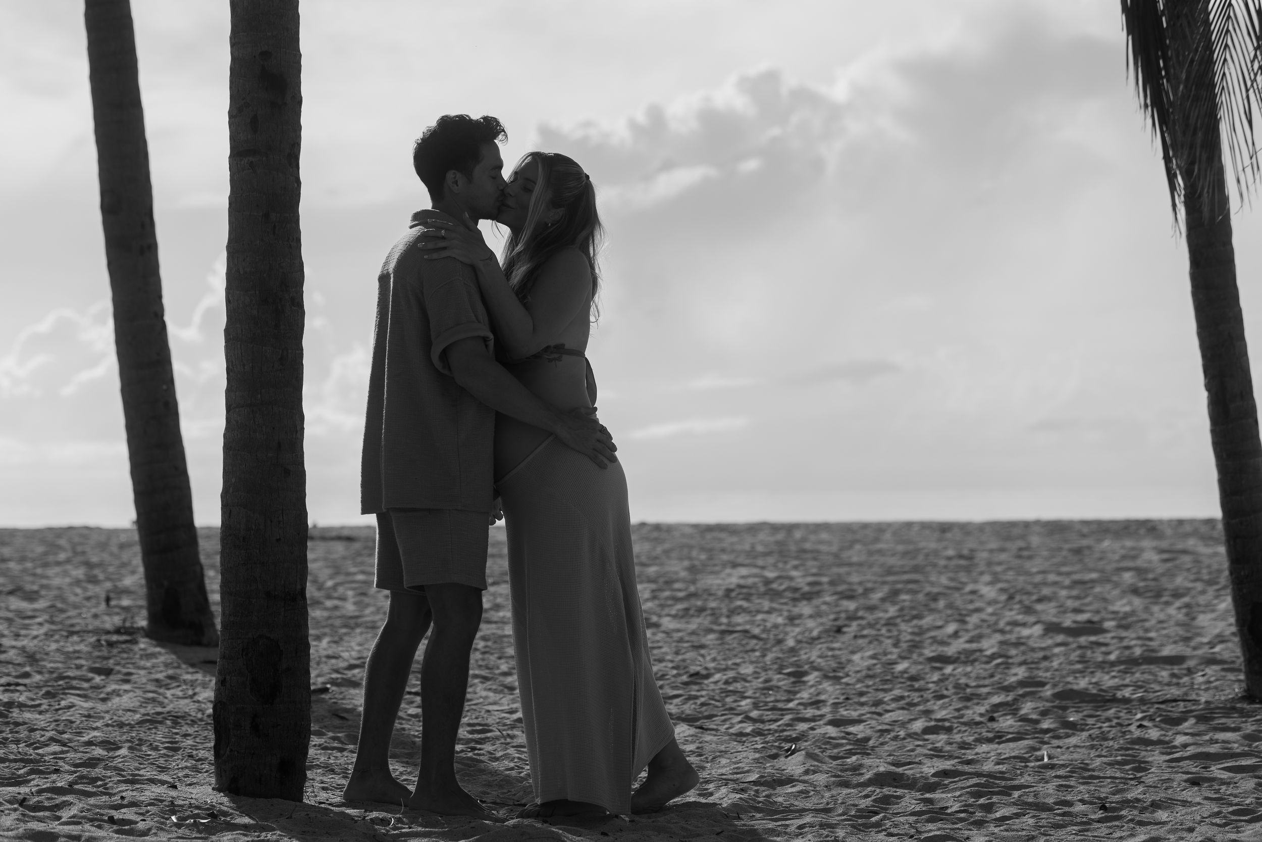 Cinematic Miami beach engagement portrait in black & white, Pinterest-worthy wedding inspiration by MannyPortraits.