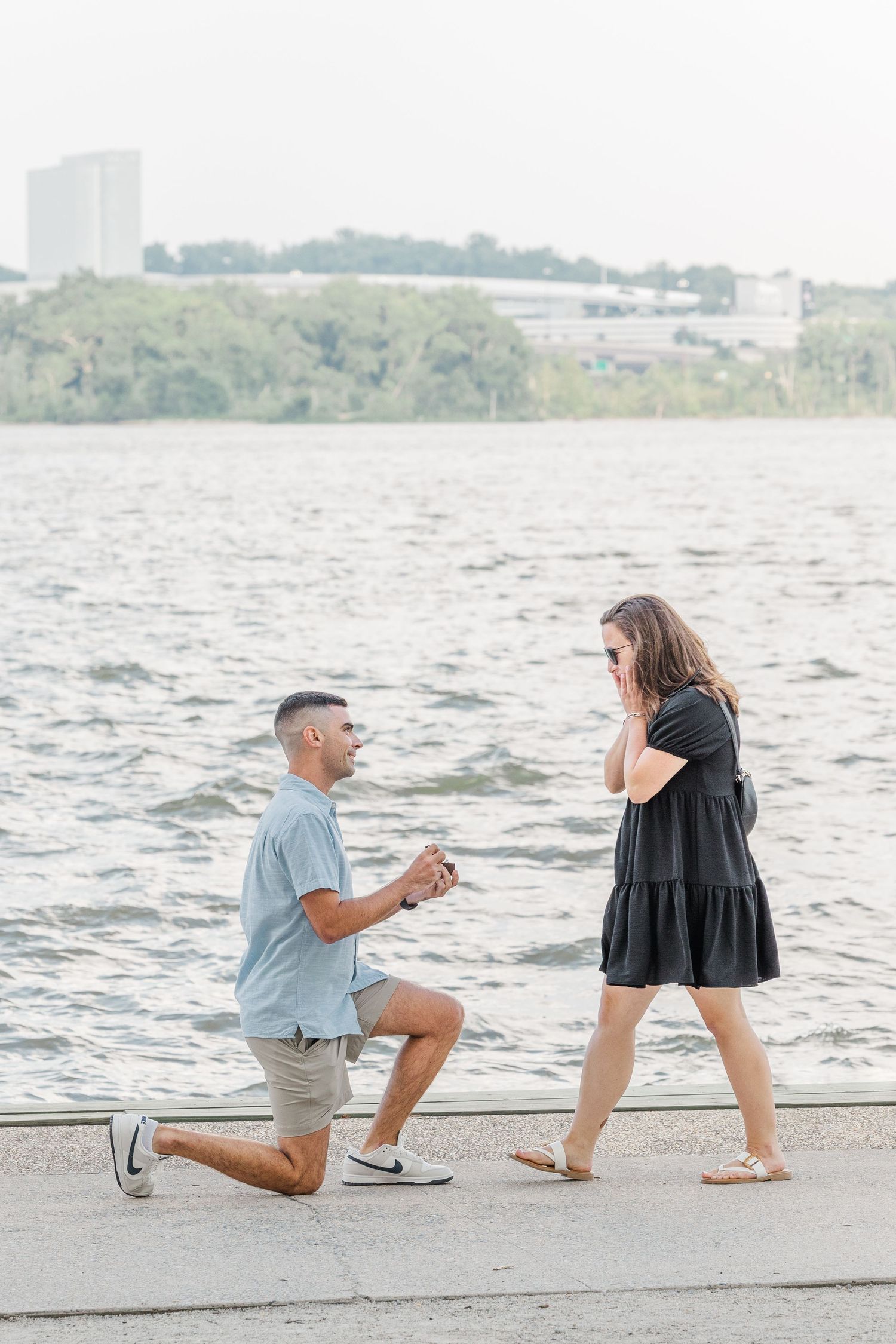 OLD TOWN ALEXANDRIA WATERFRONT PARK SURPRISE PROPOSAL PHOTOS