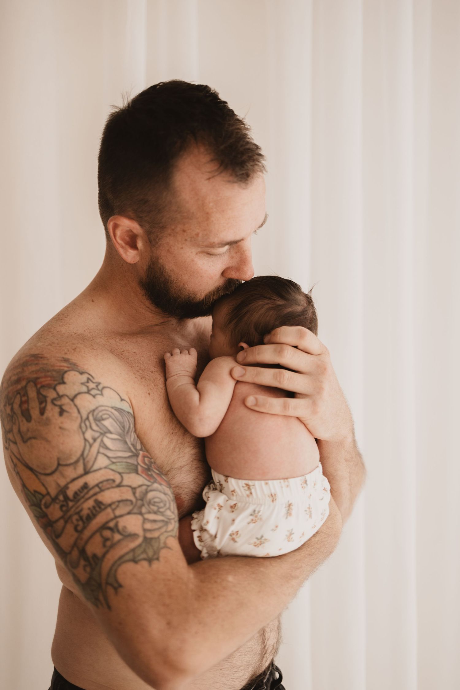 Geelong Lara Torquay Ocean Grove Barwon Heads newborn maternity pregnancy family motherhood couples photographer photography photoshoot