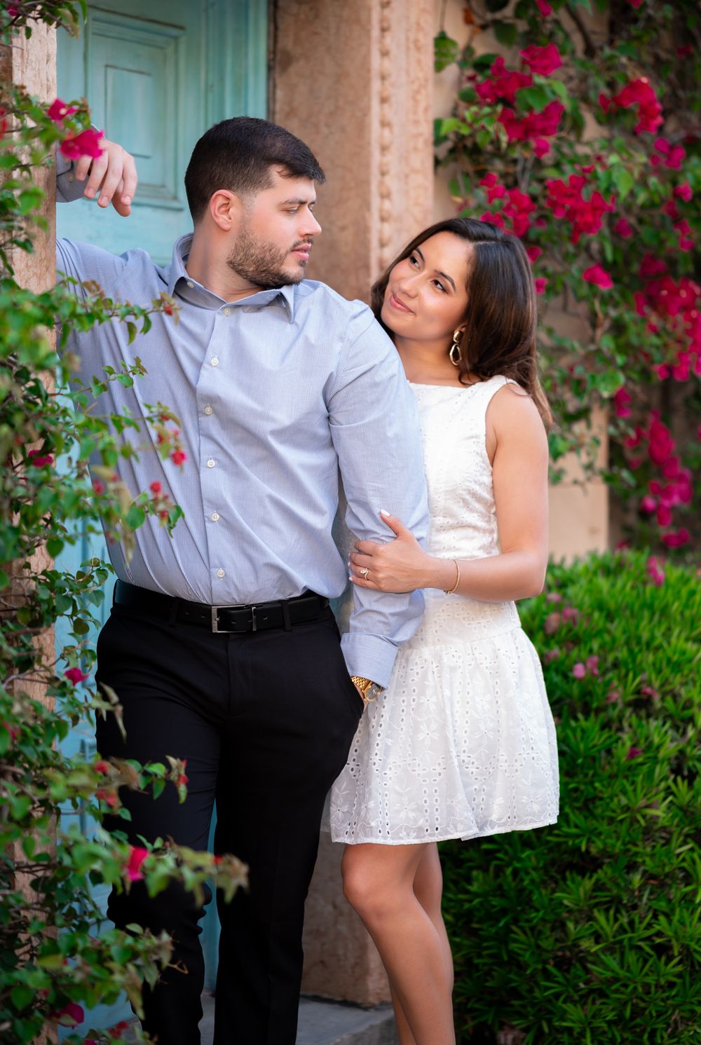 Sophisticated engagement photos in Palm Beach with an Italian-style backdrop