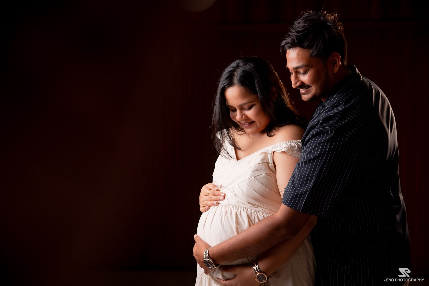 maternity shoot in trichy captured by Jeno Photography