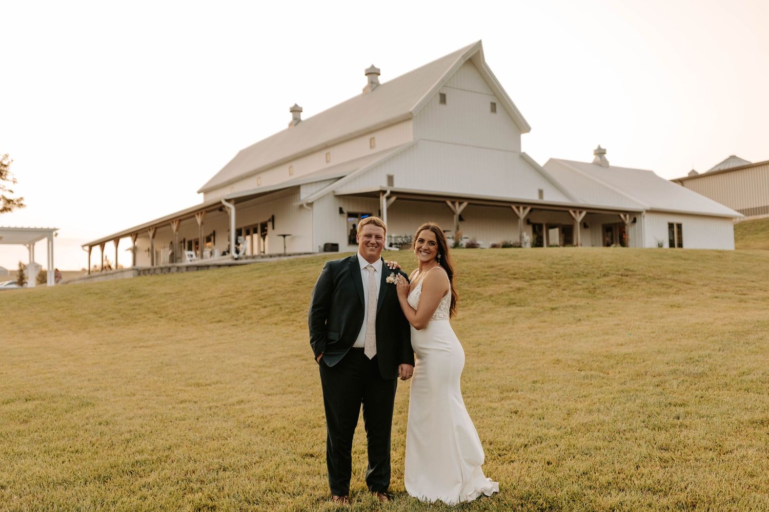 Iowa Wedding Photographer - the palace event center