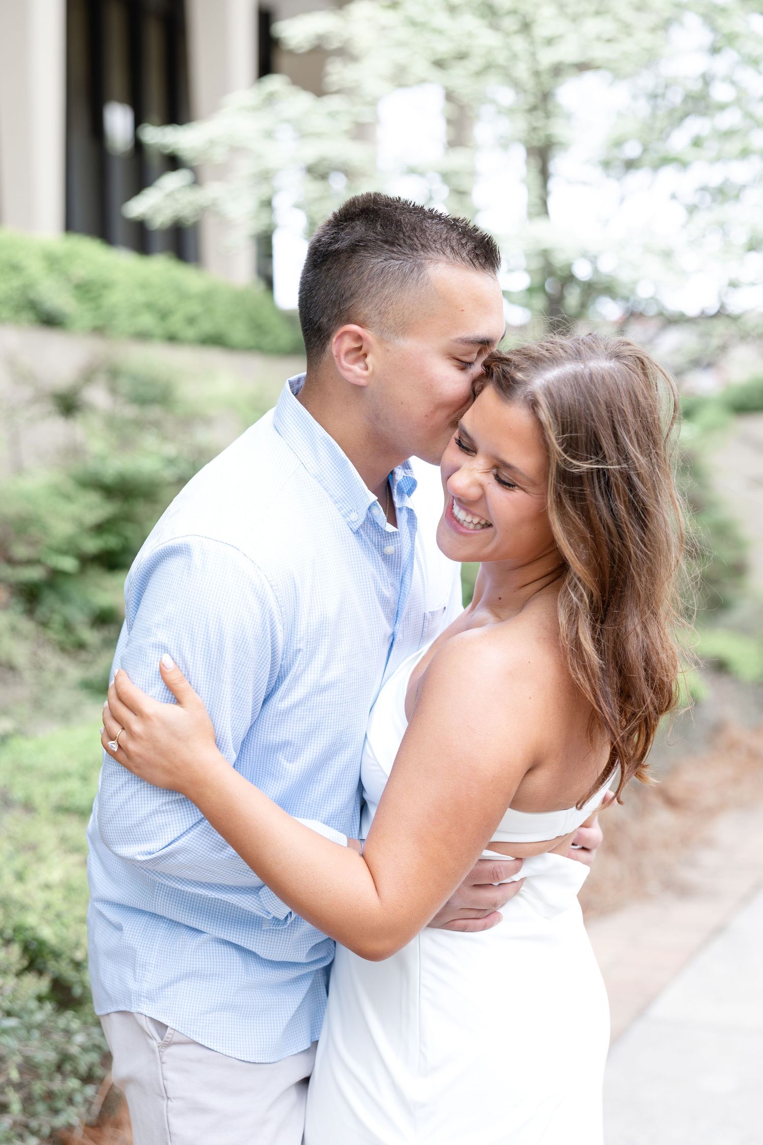 Light and airy wedding and engagement photography by Julia and Sean Photography
 serving Dayton, Columbus, Cincinnati, Ohio, and beyond.