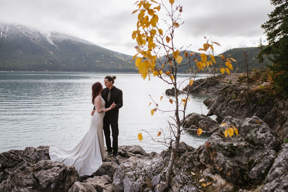 Lake Minnewanka I Banff Elopement