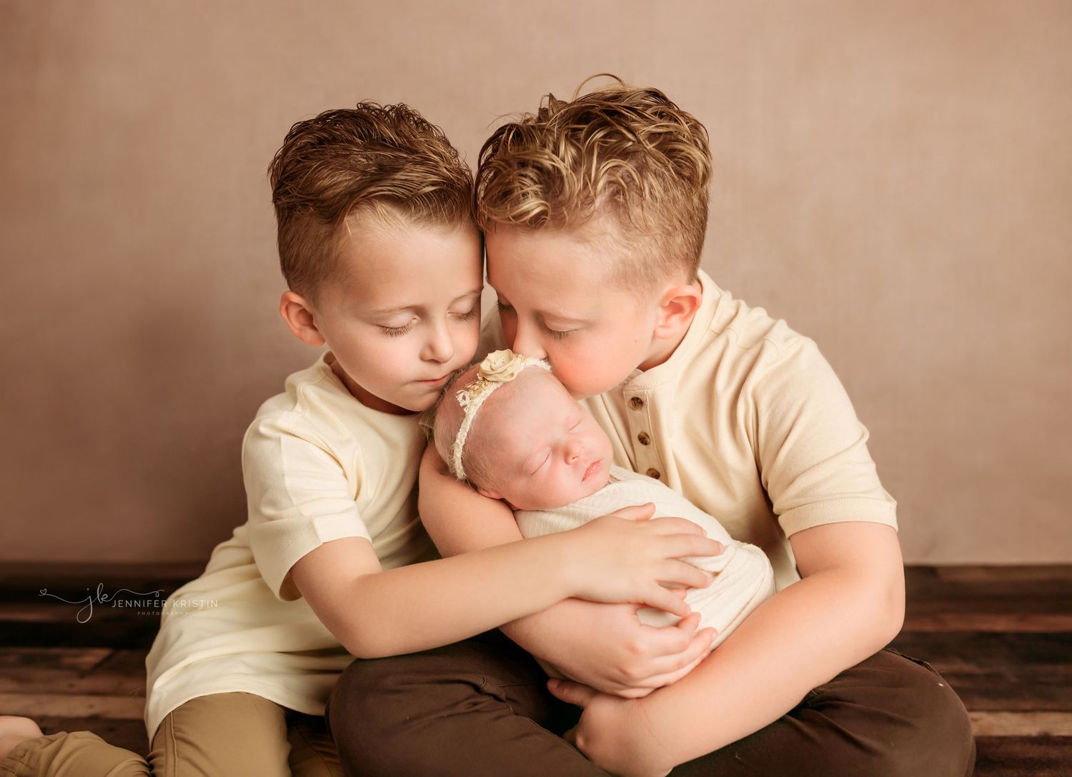 Chillicothe Ohio Newborn photographer studio