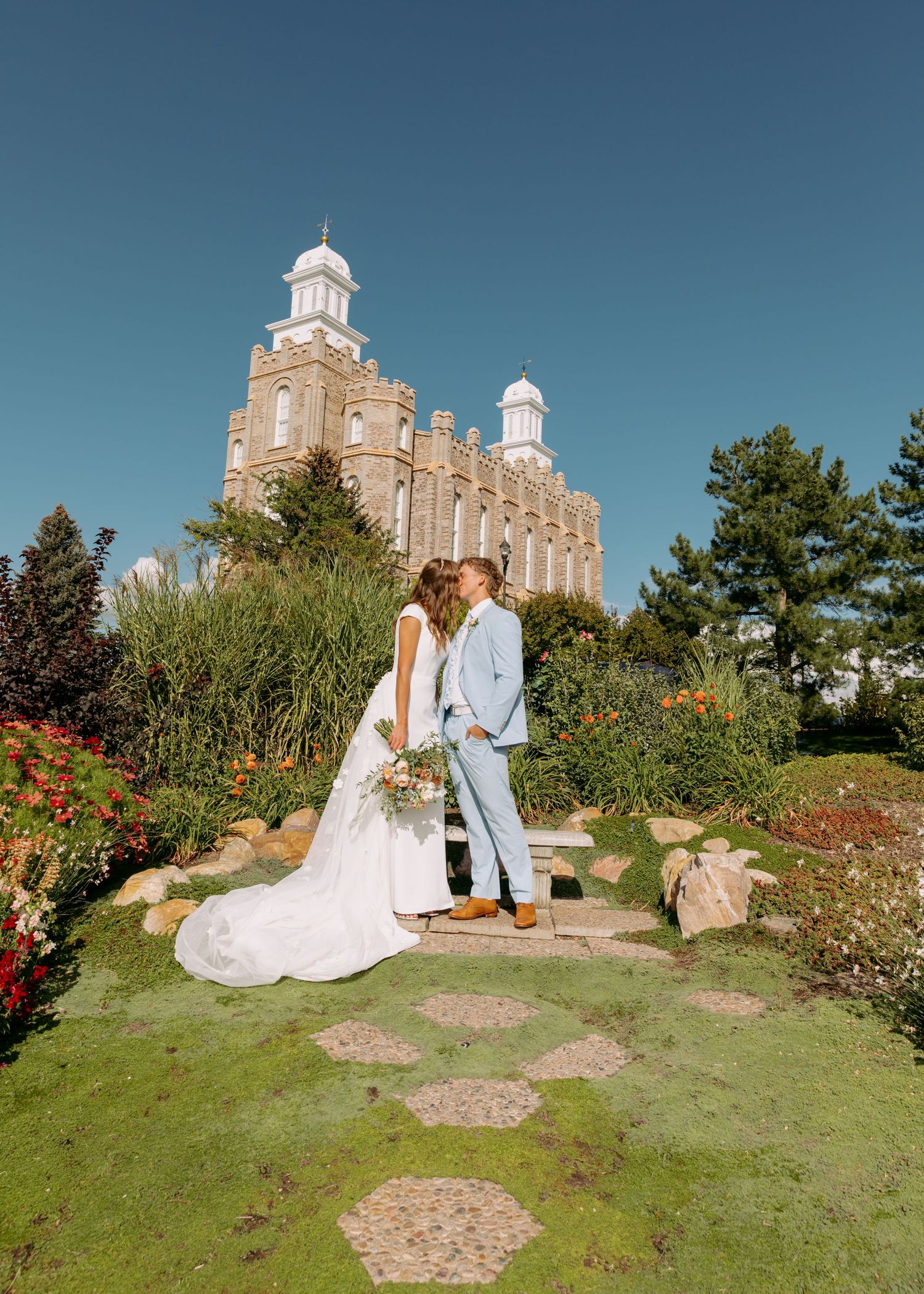 Utah wedding photographer capturing Logan Utah Temple Wedding