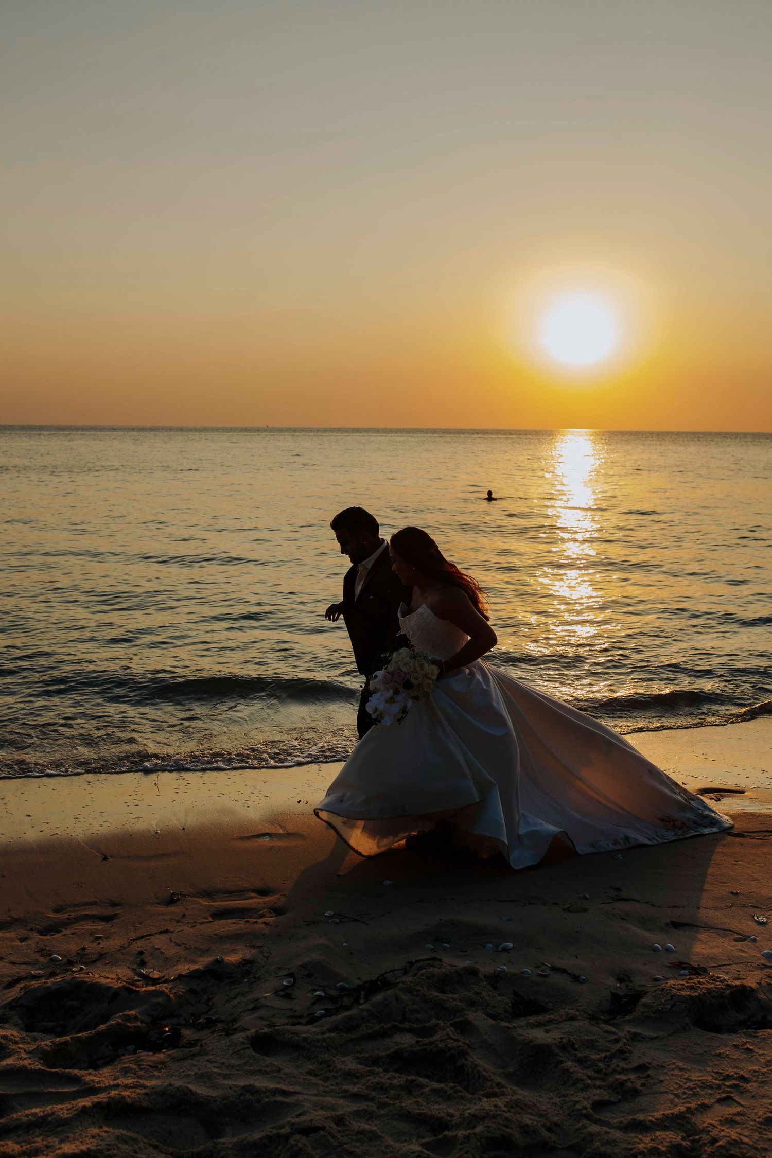 Destination wedding couple Zanzibar coastline