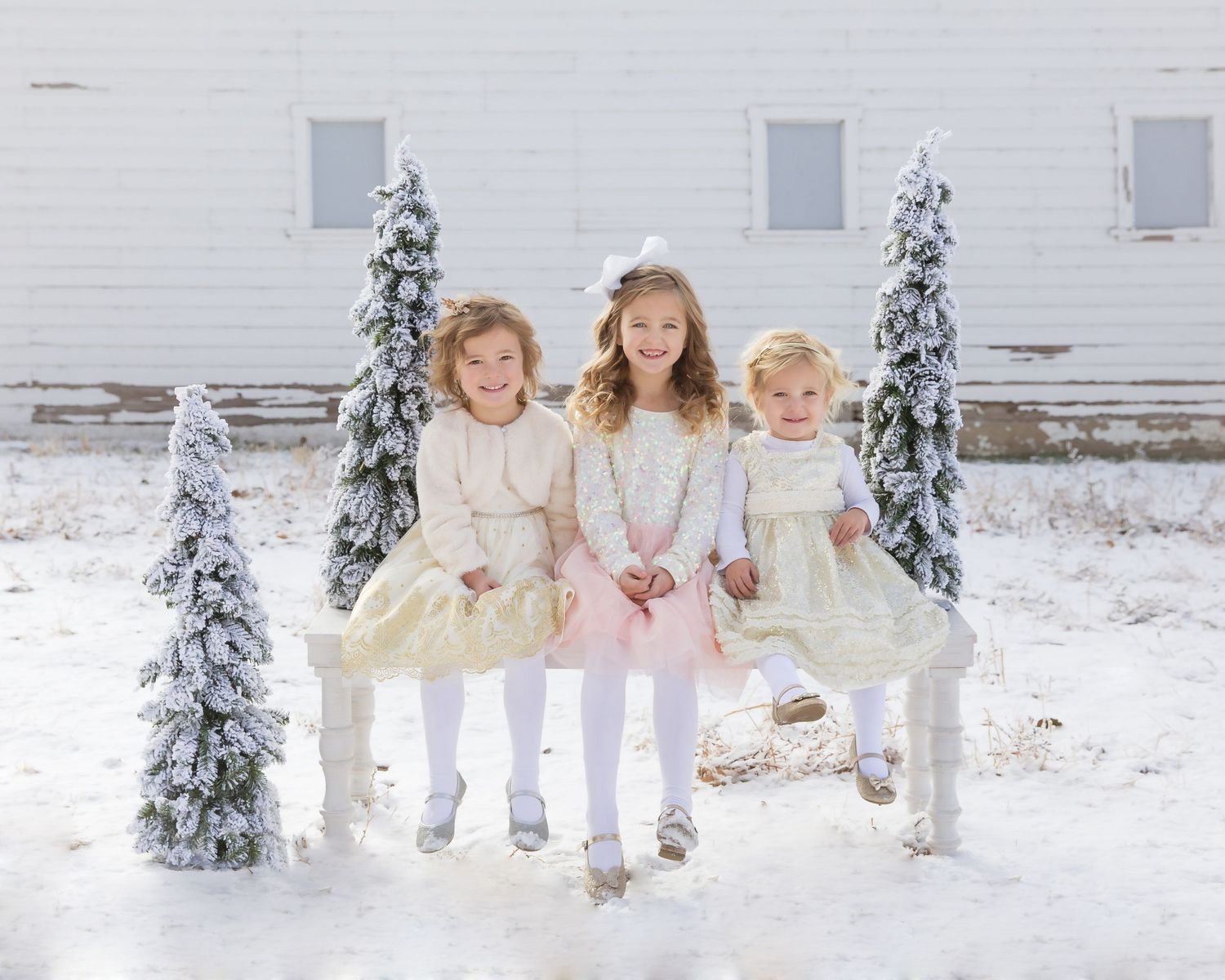 holiday photo session, holiday portraits, holiday mini session, cute holiday sets, christmas cards, christmas photo shoot, holiday cards