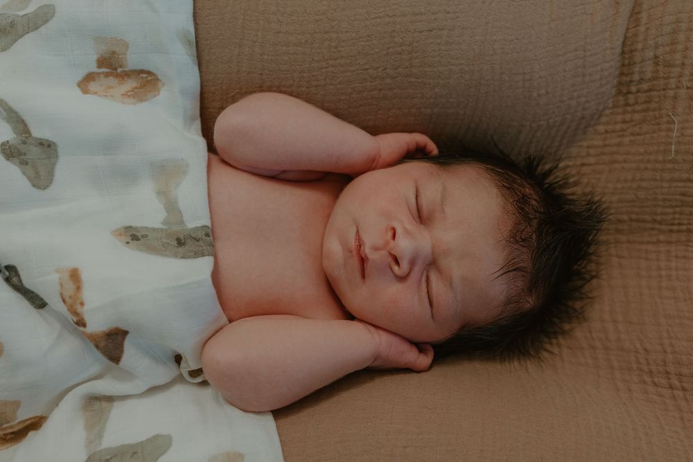 family, couples, newborns, in home session, lifestyle session, documentary session, motherhood
