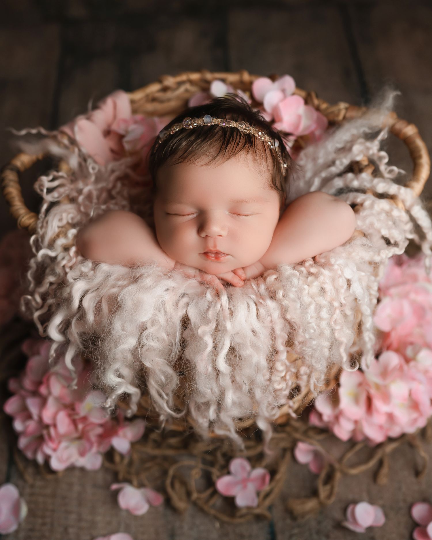 Newborn photography studio located in between Atlanta, Georgia and Birmingham, Alabama with full service photo studio.