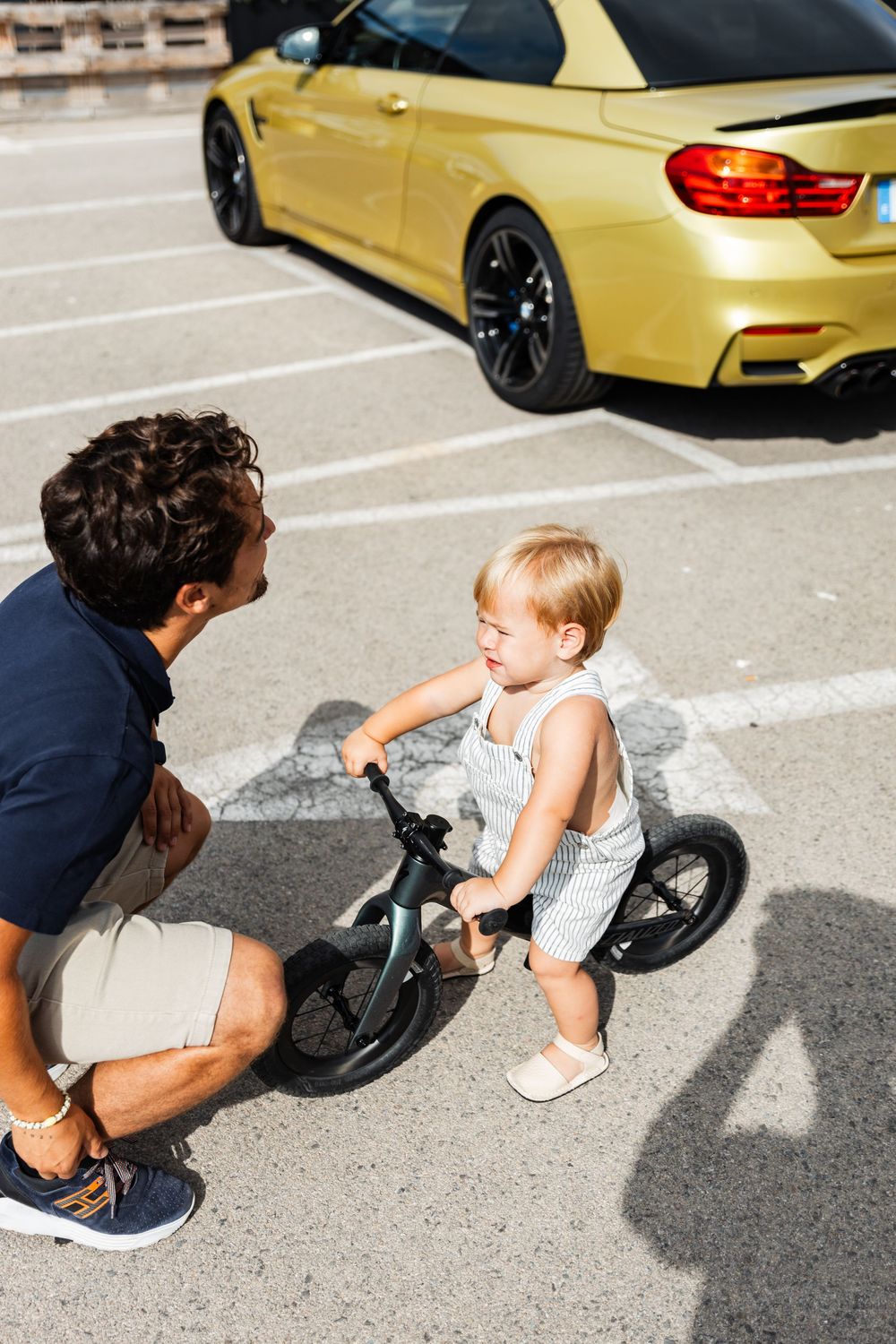 Fotografía de eventos de motor en Barcelona. Imágenes que destacan historia, diseño y valor de vehículos únicos.