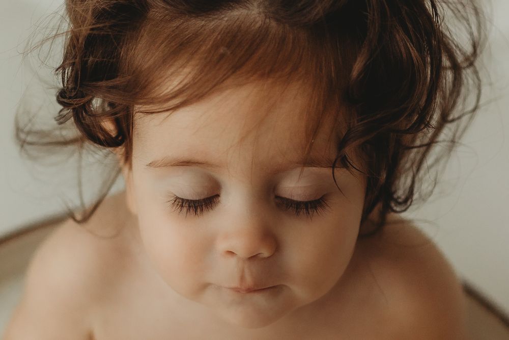 First birthday cake smash session in home studio Vilvoorde 1800 near Brussels