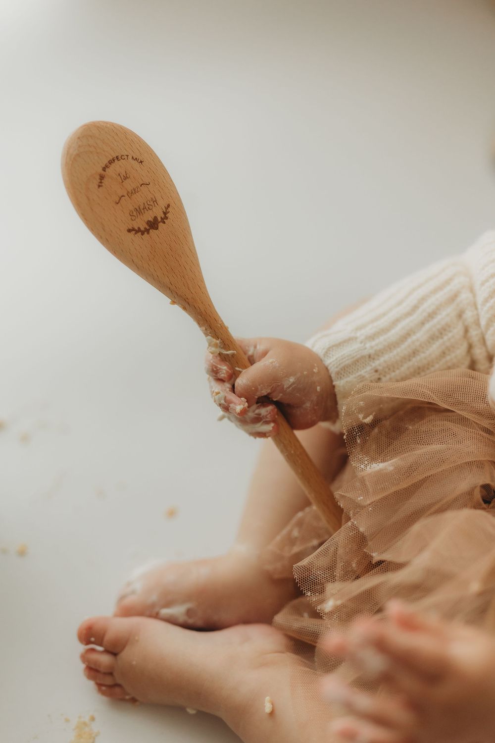 First birthday cake smash session in home studio Vilvoorde near Brussels