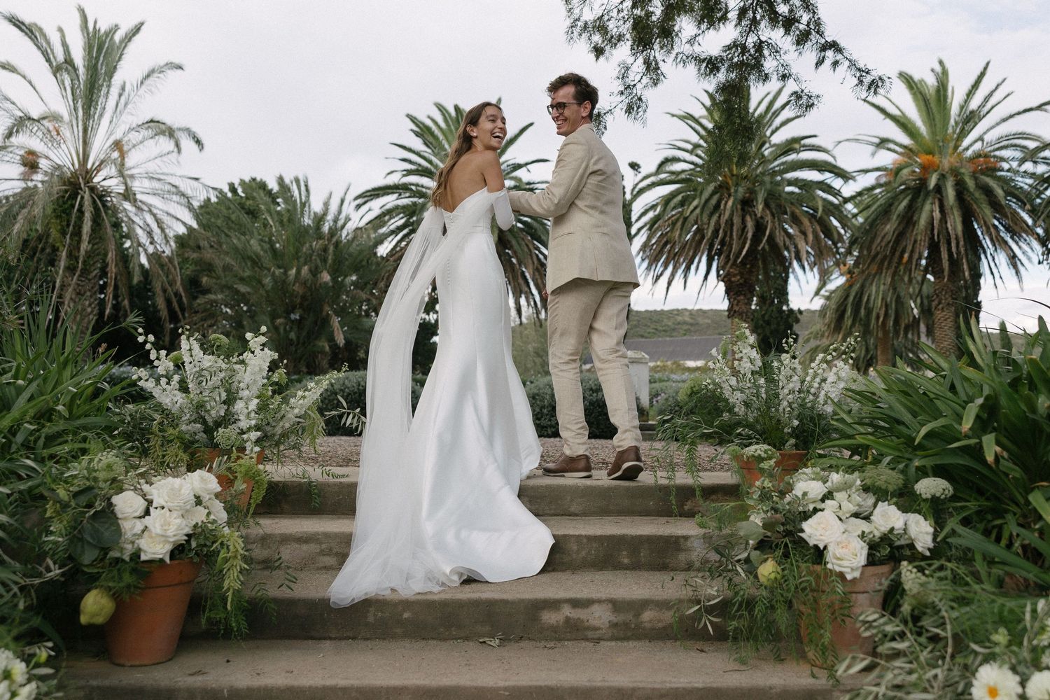 Wedding photographer Christene de Coning at Langskuur in Herbertsdale Mossel Bay. Perfect Hideaways. Beer Adriaanse. Carla Smith.