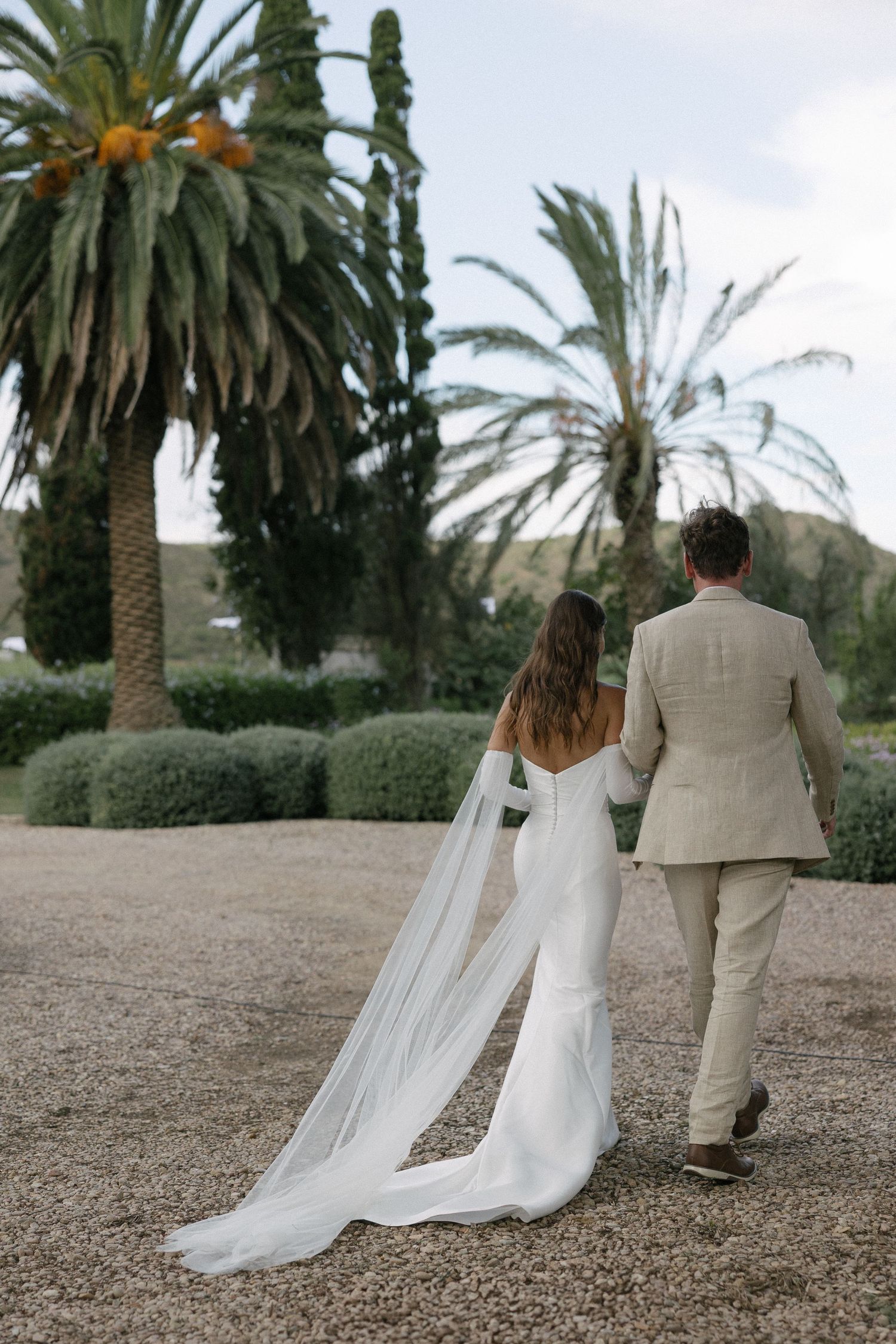 Wedding photographer Christene de Coning at Langskuur in Herbertsdale Mossel Bay. Perfect Hideaways. Beer Adriaanse. Carla Smith.