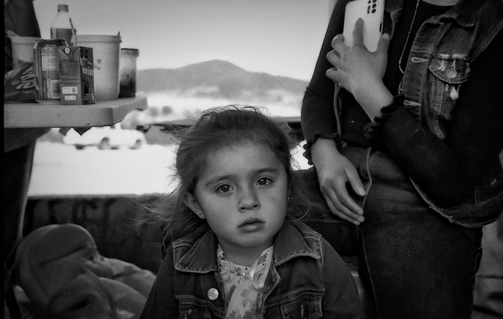 El Gigante - Ensayo fotográfico sobre la migración y casas abandonadas en Tlalpujahua, Michoacán | Gabriel Indra Camargo Indraxus
