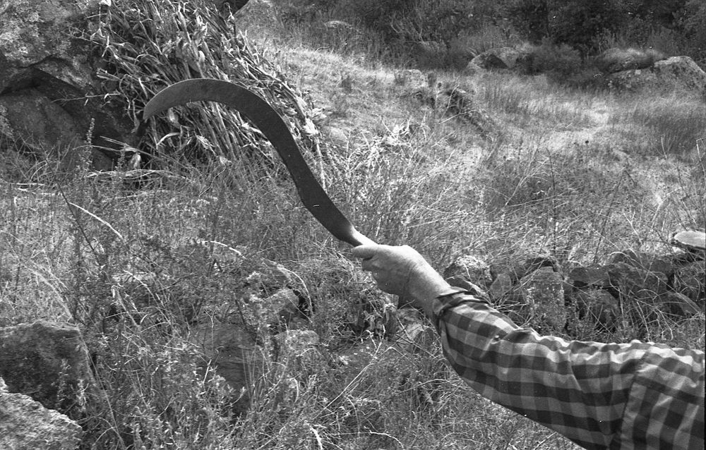 El Gigante - Ensayo fotográfico sobre la migración y casas abandonadas en Tlalpujahua, Michoacán | Gabriel Indra Camargo Indraxus